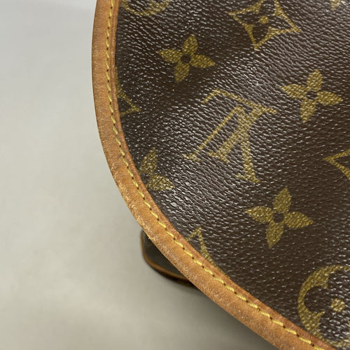 louis vuitton m42254 shoulder bag markings and labels