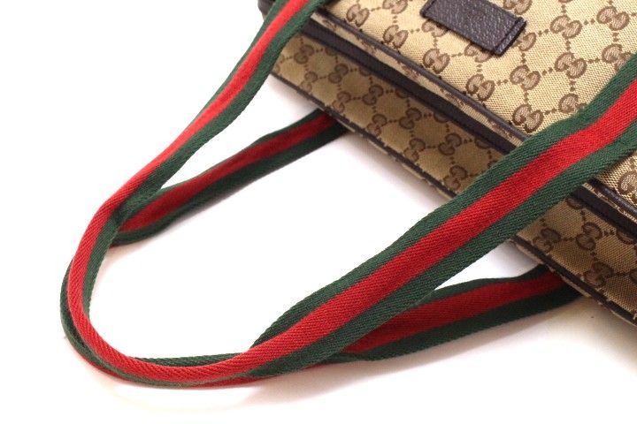 gucci beige handbag rear view