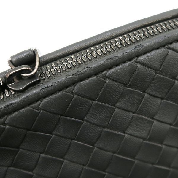 bottega veneta shoulder bag functional details