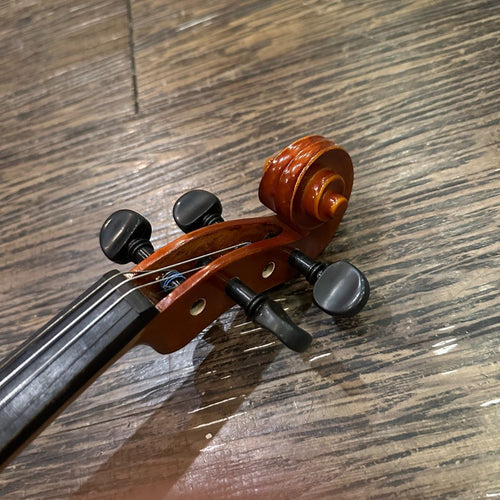 suzuki no.200 string instrument side view