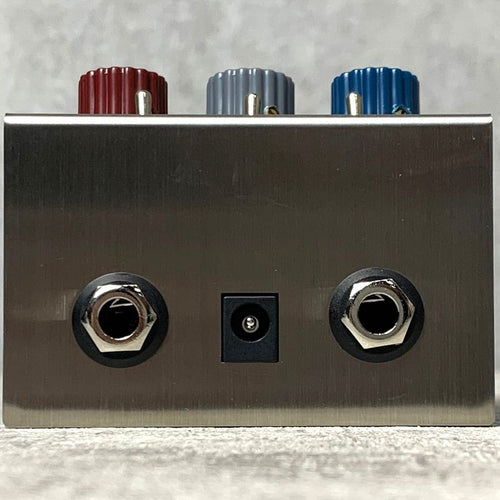 grey guitar effector accessories included
