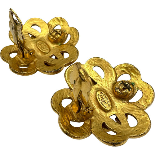 chanel earrings rear view