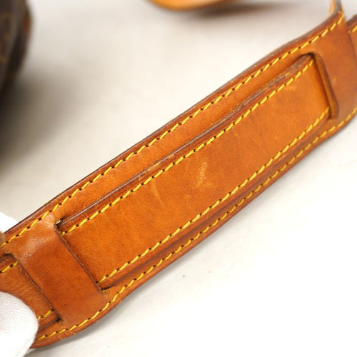louis vuitton m42254 shoulder bag markings and labels