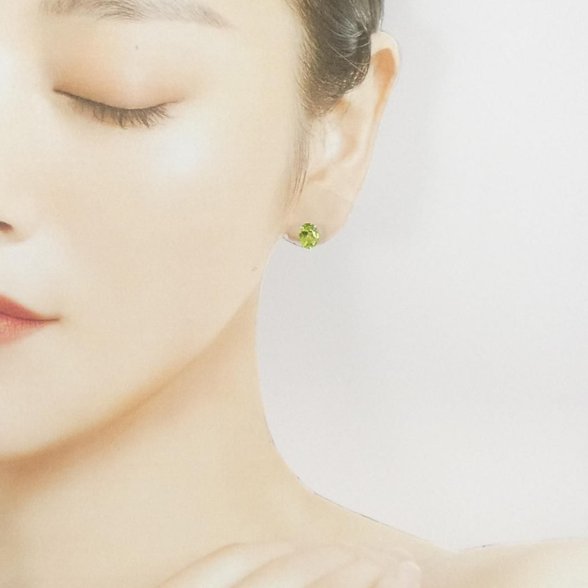 earrings side view