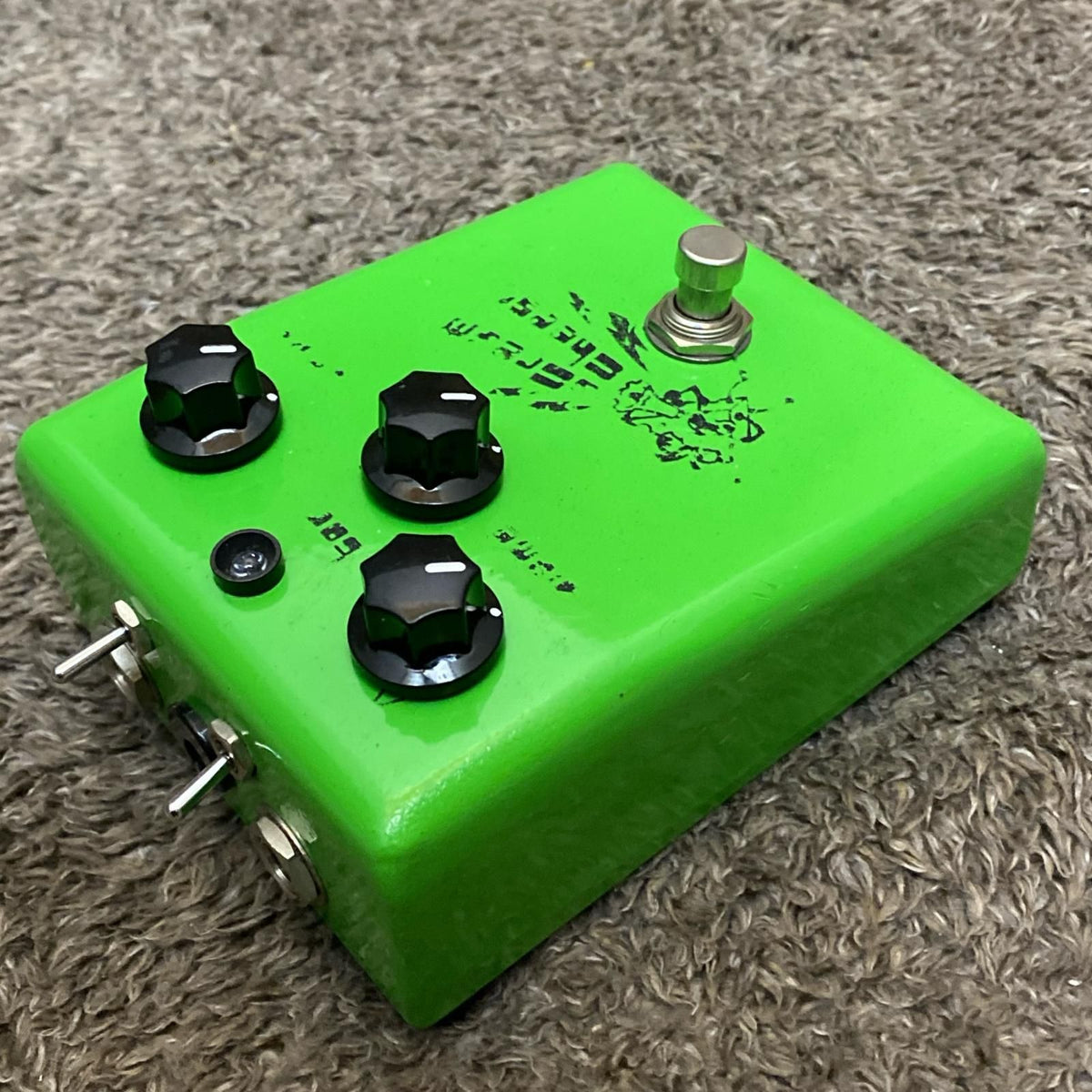 guitar effector front view