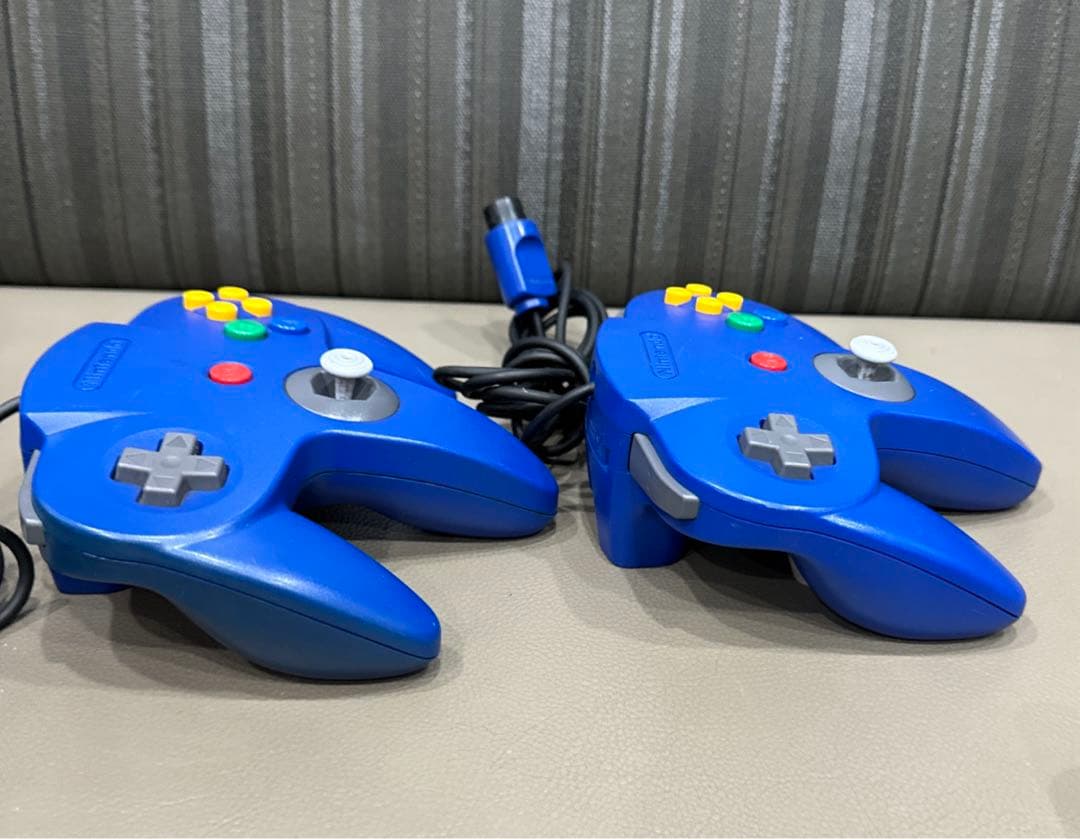 nintendo nus-001 video game console markings and labels