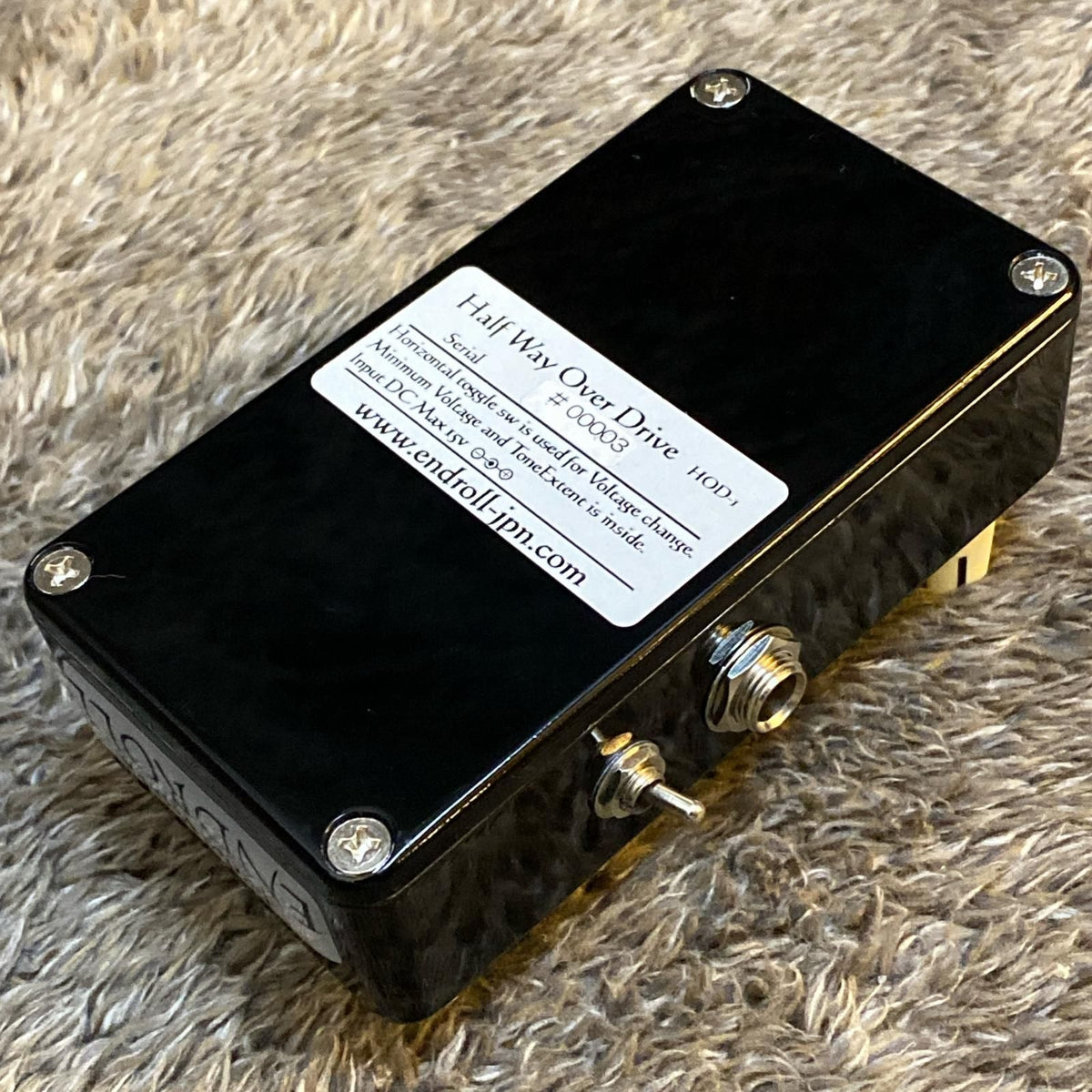 guitar effector rear view