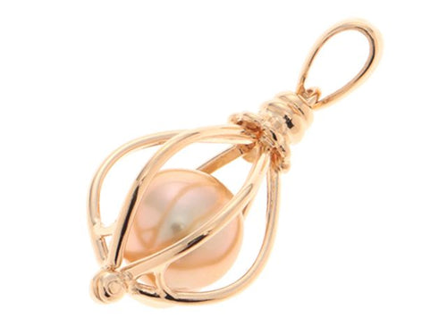 tasaki pendant
