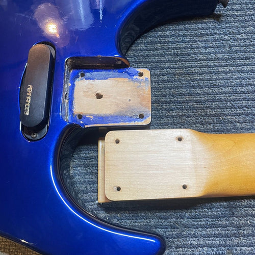 fernandes stj-40 blue electric guitar markings and labels