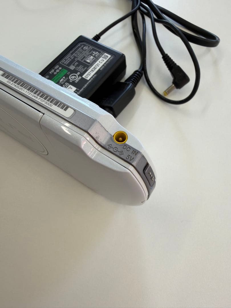 sony psp-3000 handheld console markings and labels