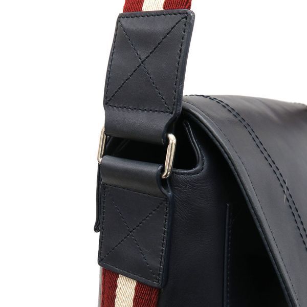 bally shoulder bag condition details