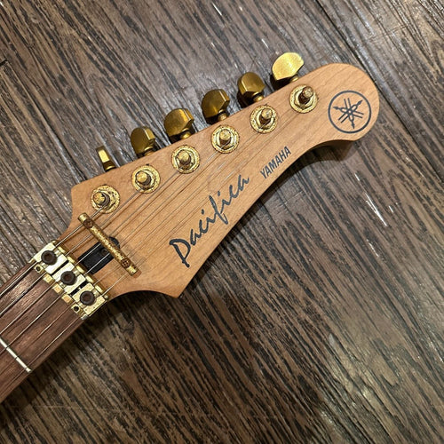 yamaha pac721j electric guitar accessories included