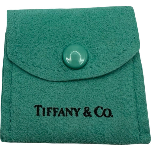 necklace markings and labels