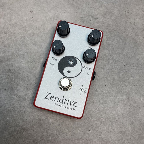 red guitar effector