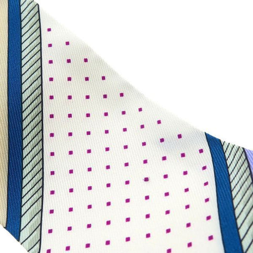 hermes scarf side view