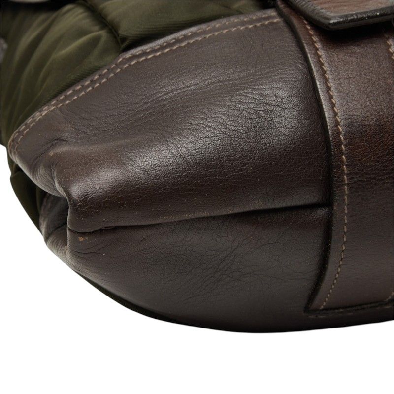 prada shoulder bag accessories included