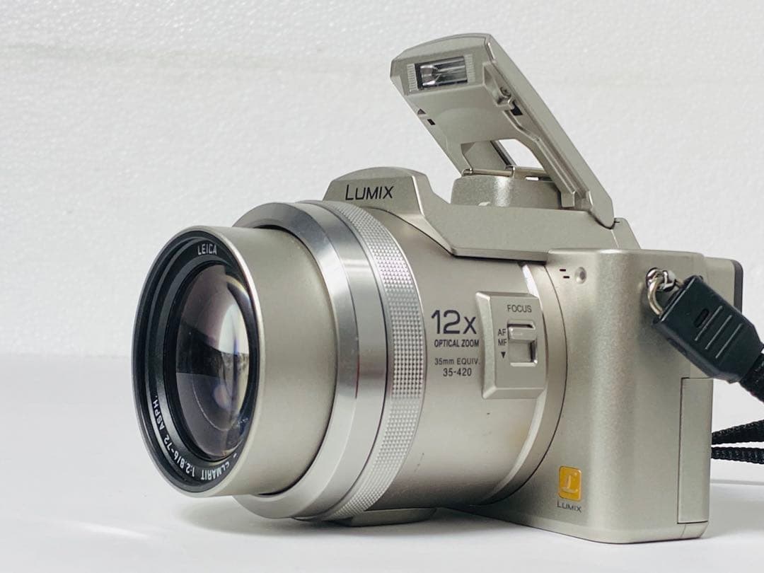 Panasonic DMC-FZ10 Camera
