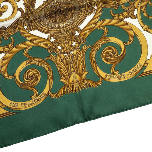 hermes scarf rear view