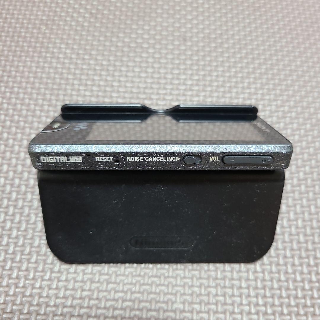 sony nw-x1060 digital audio player side view
