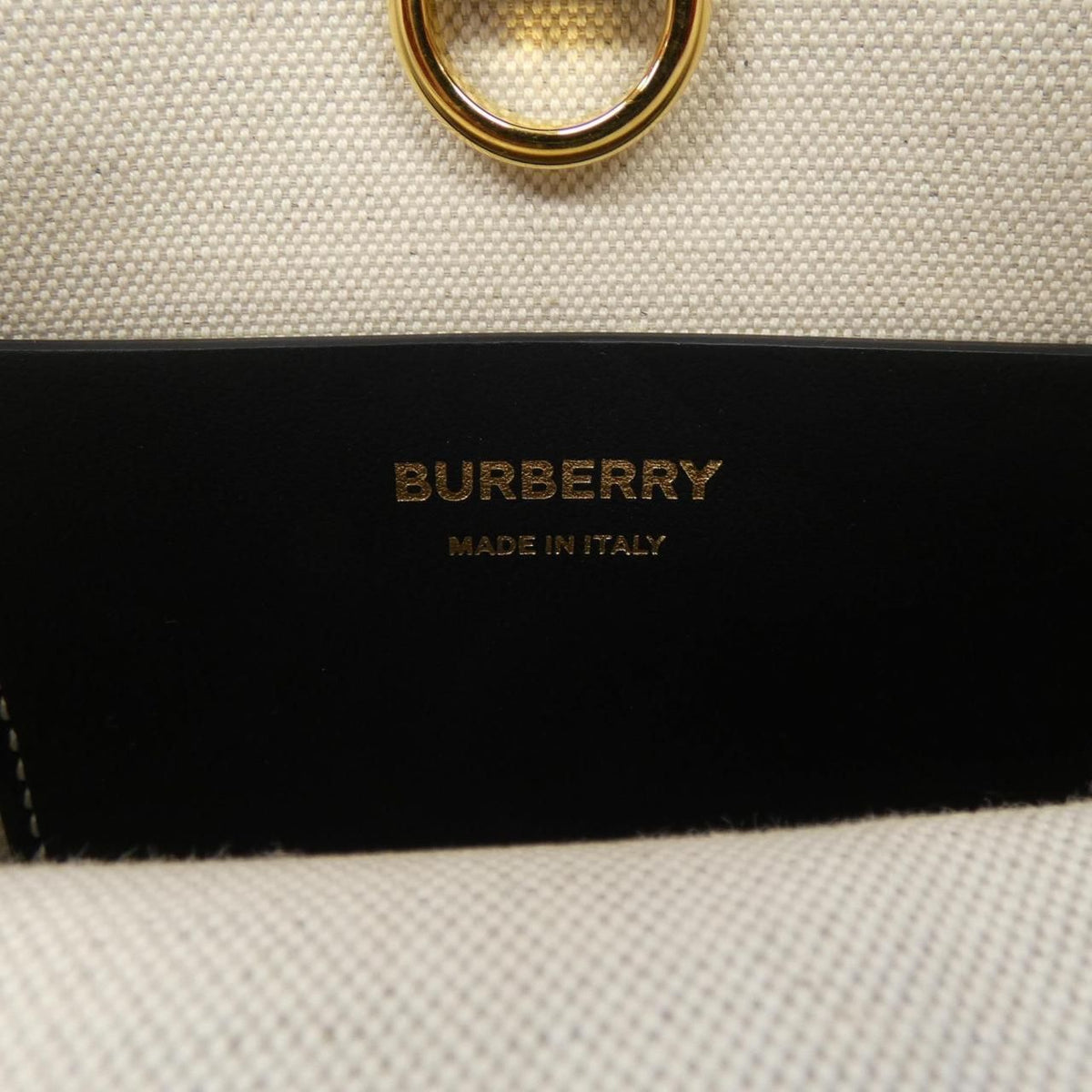 burberry tote bag accessories included