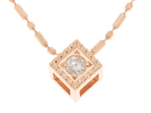 agete pink necklace interior details
