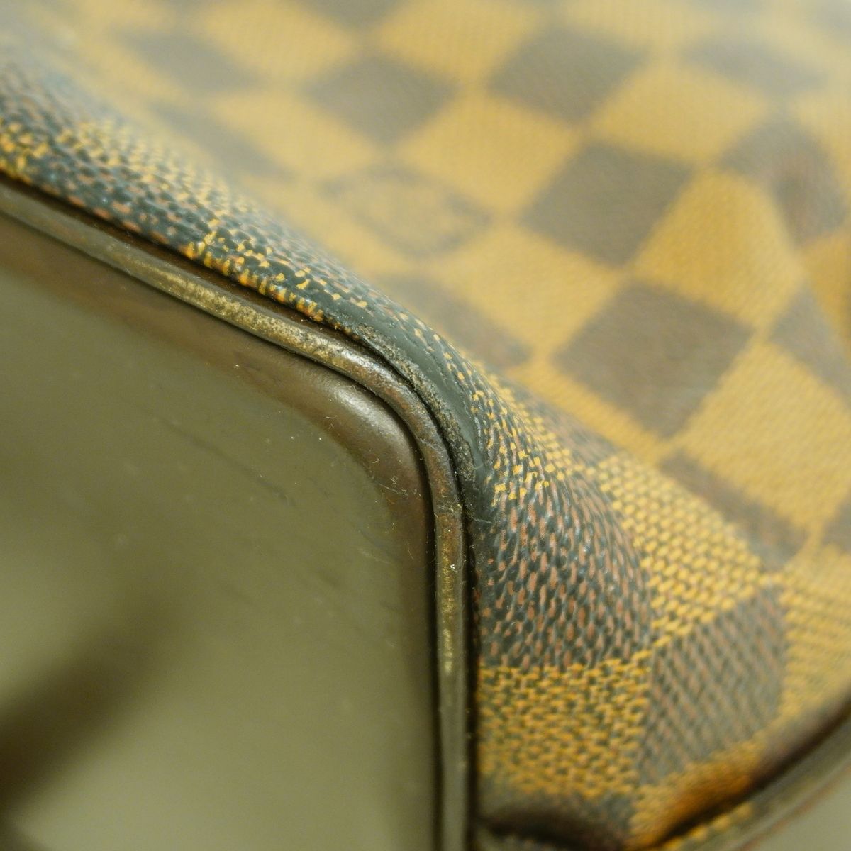 louis vuitton n51119 shoulder bag condition details