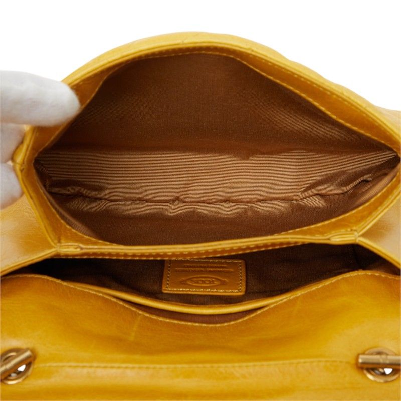 tod's shoulder bag functional details