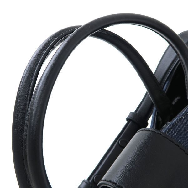tod's shoulder bag rear view