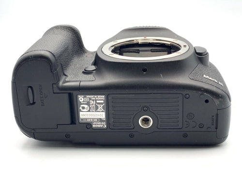 canon eos-5d mark iii digital slr camera rear view