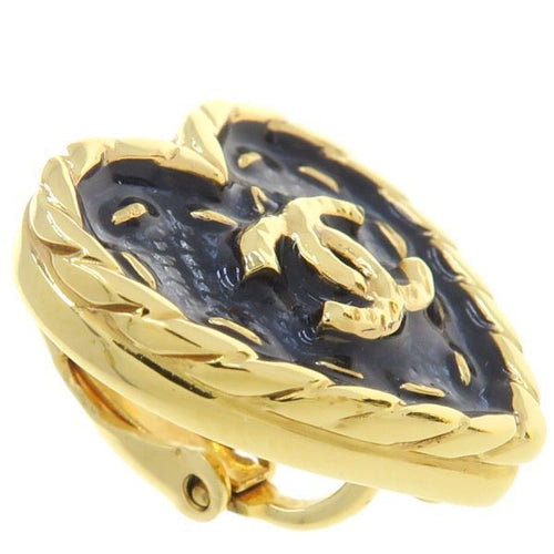 chanel i24p earrings functional details