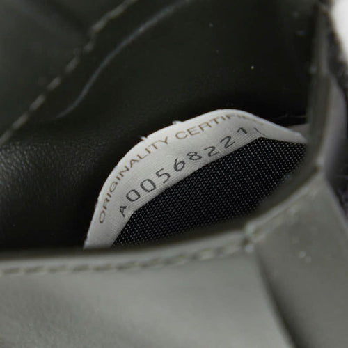 bottega veneta wallet markings and labels