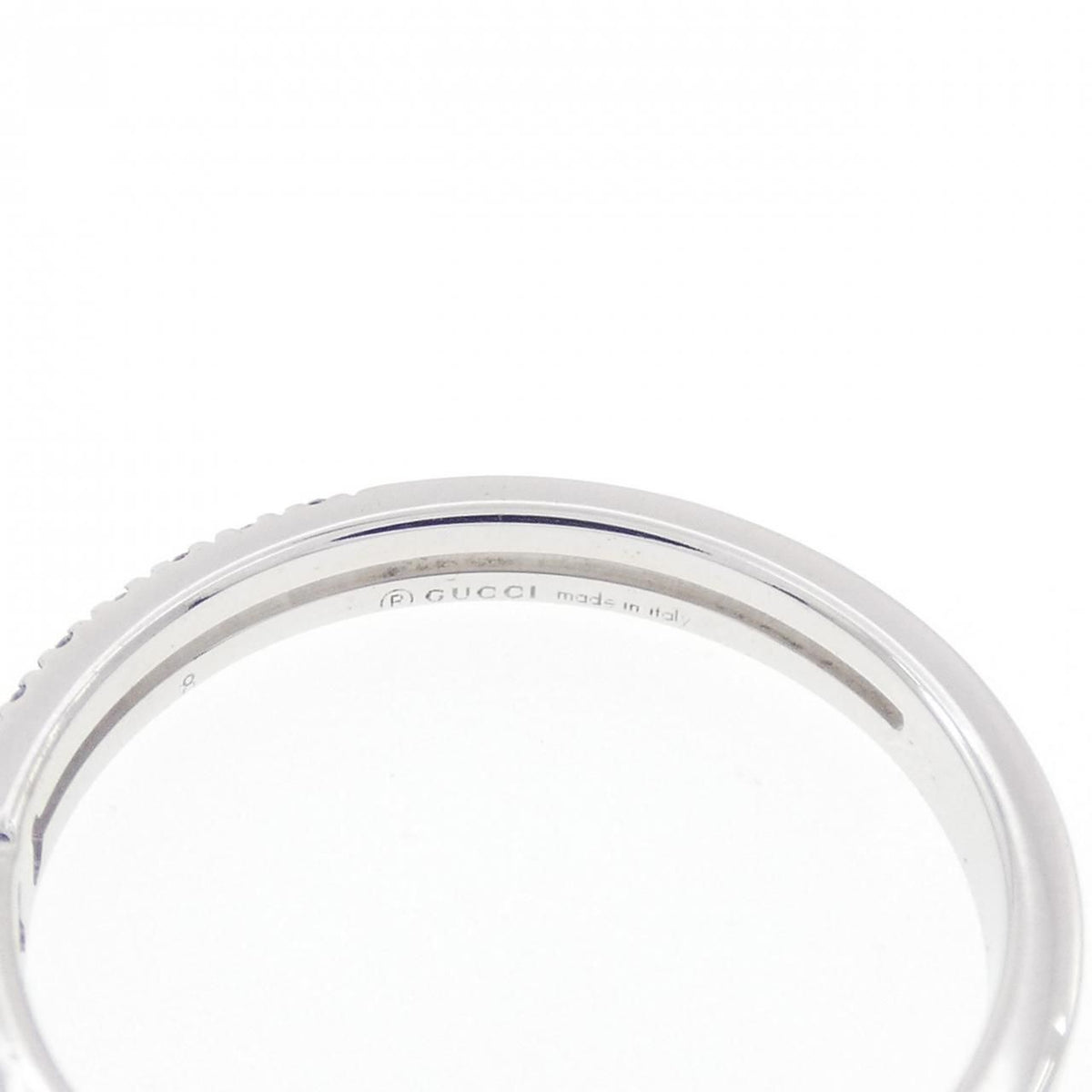 gucci ring side view
