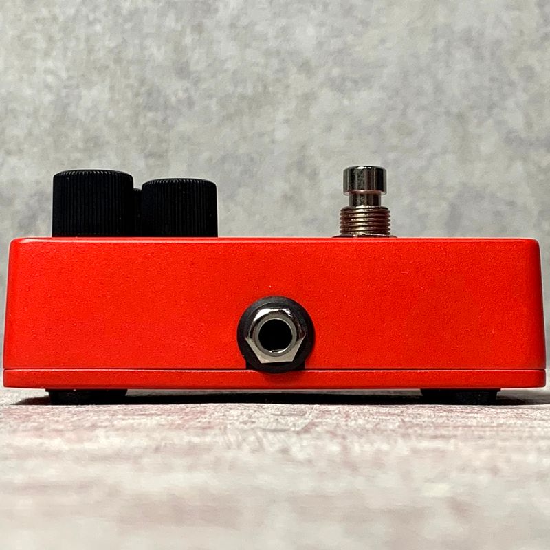 guitar effector side view