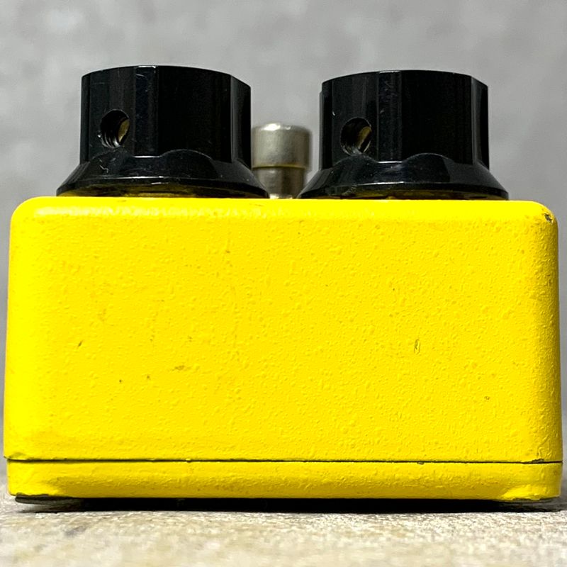 guitar effector accessories included
