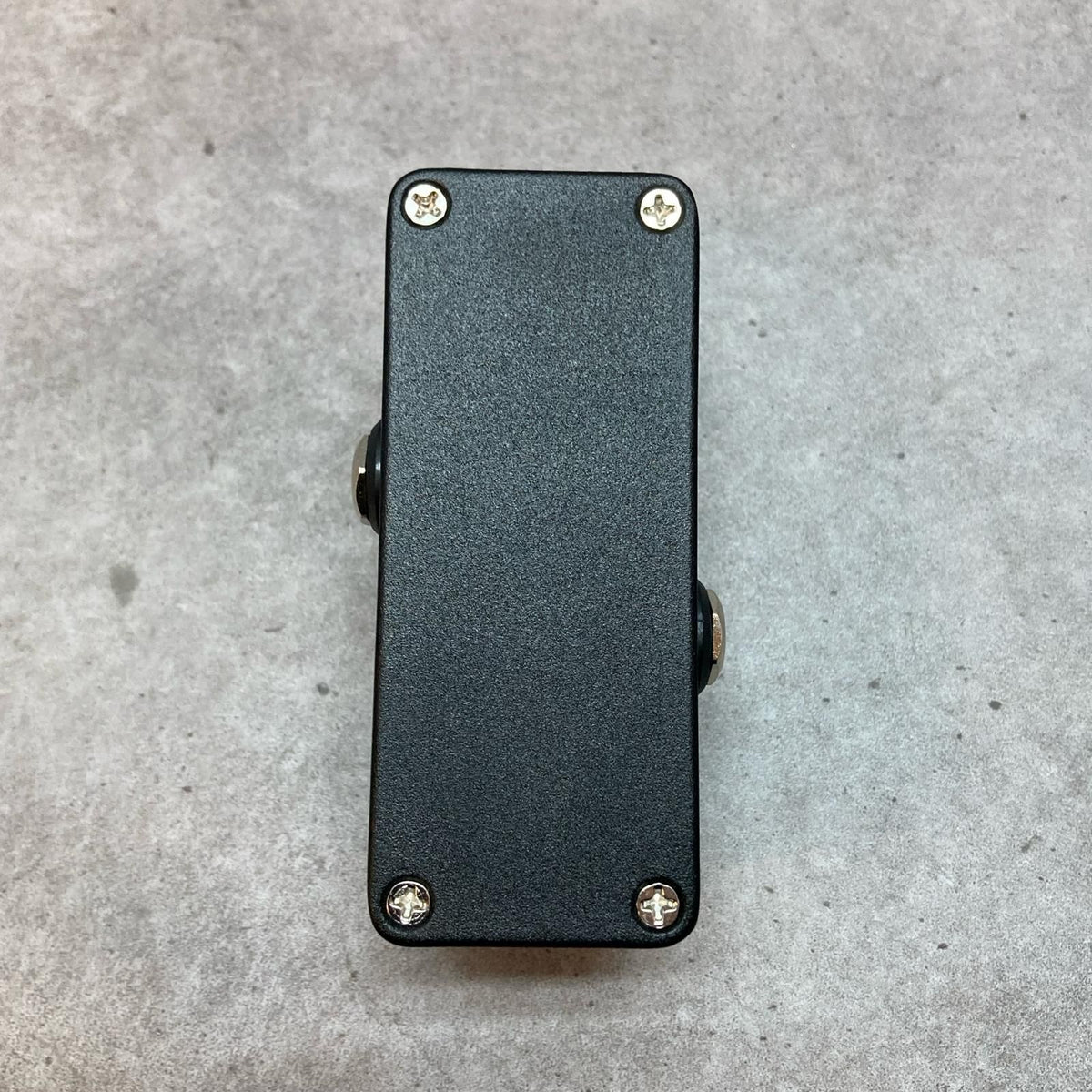 guitar effector front view