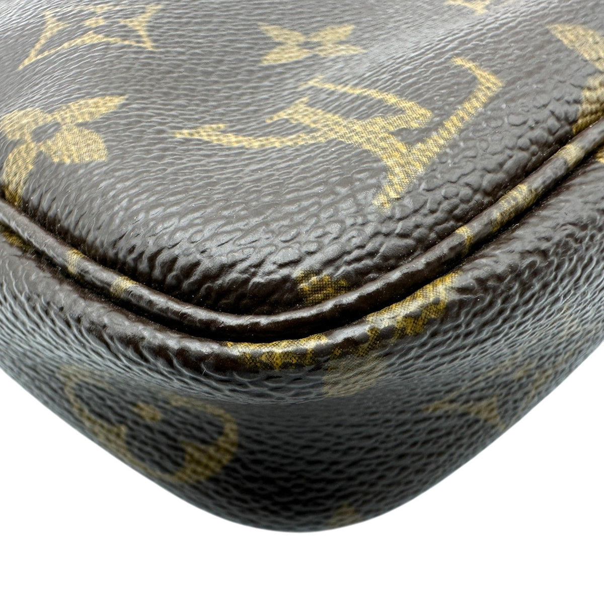 louis vuitton m51980 handbag condition details