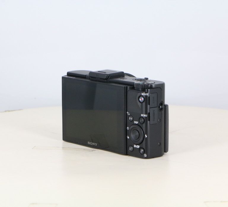 sony dsc-rx100m2 compact digital camera condition details