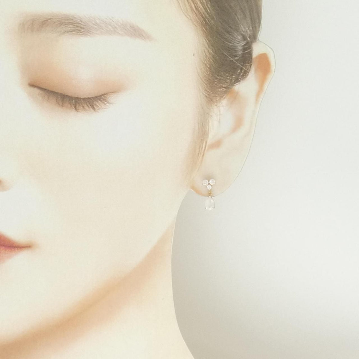 earrings side view