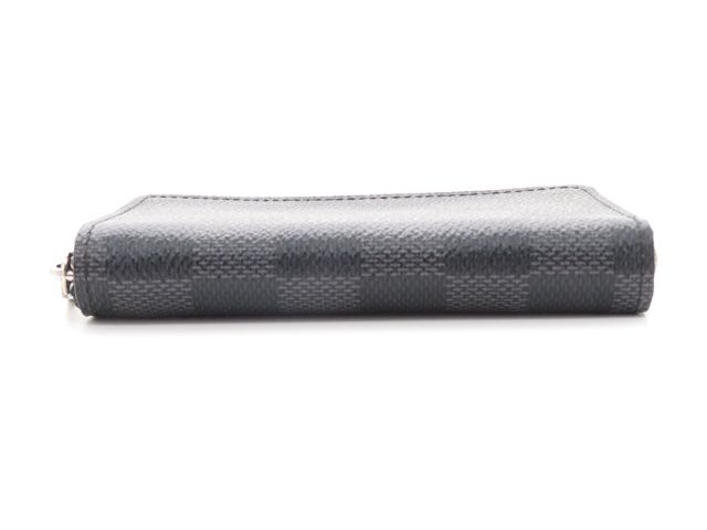 louis vuitton n63076 grey coin purse rear view