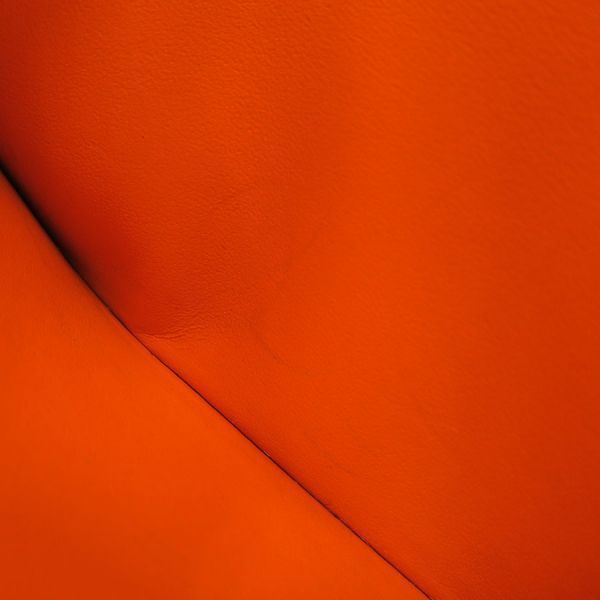 loewe other side view