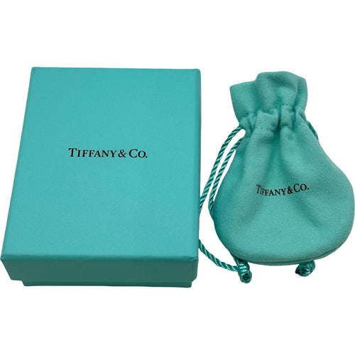necklace markings and labels