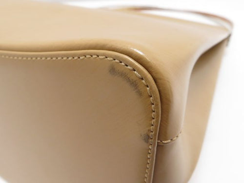 cartier beige shoulder bag markings and labels
