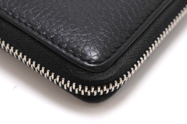 gucci wallet interior details