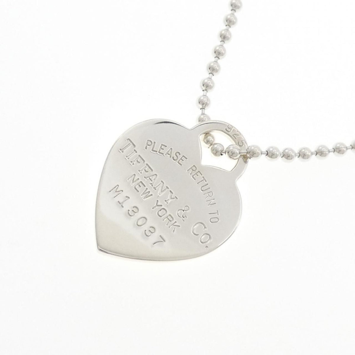 tiffany necklace rear view