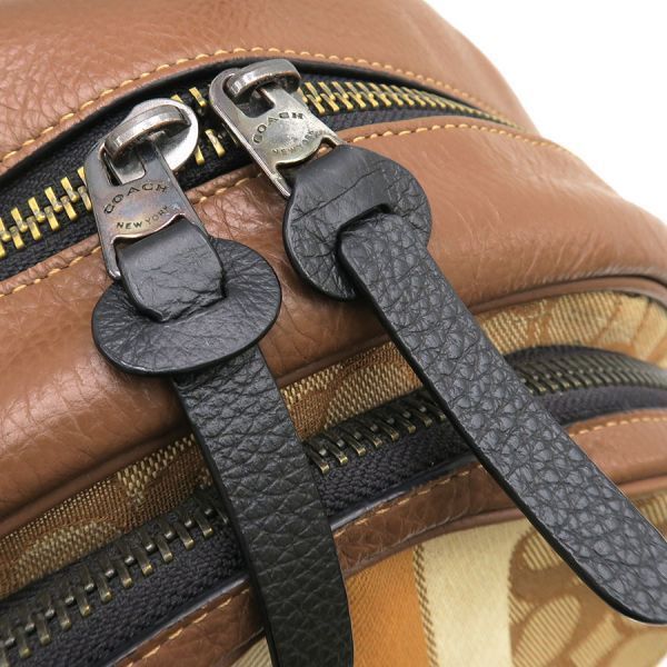 coach c5389 beige backpack functional details