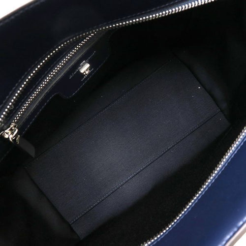 ferragamo au-21/f830 shoulder bag front view
