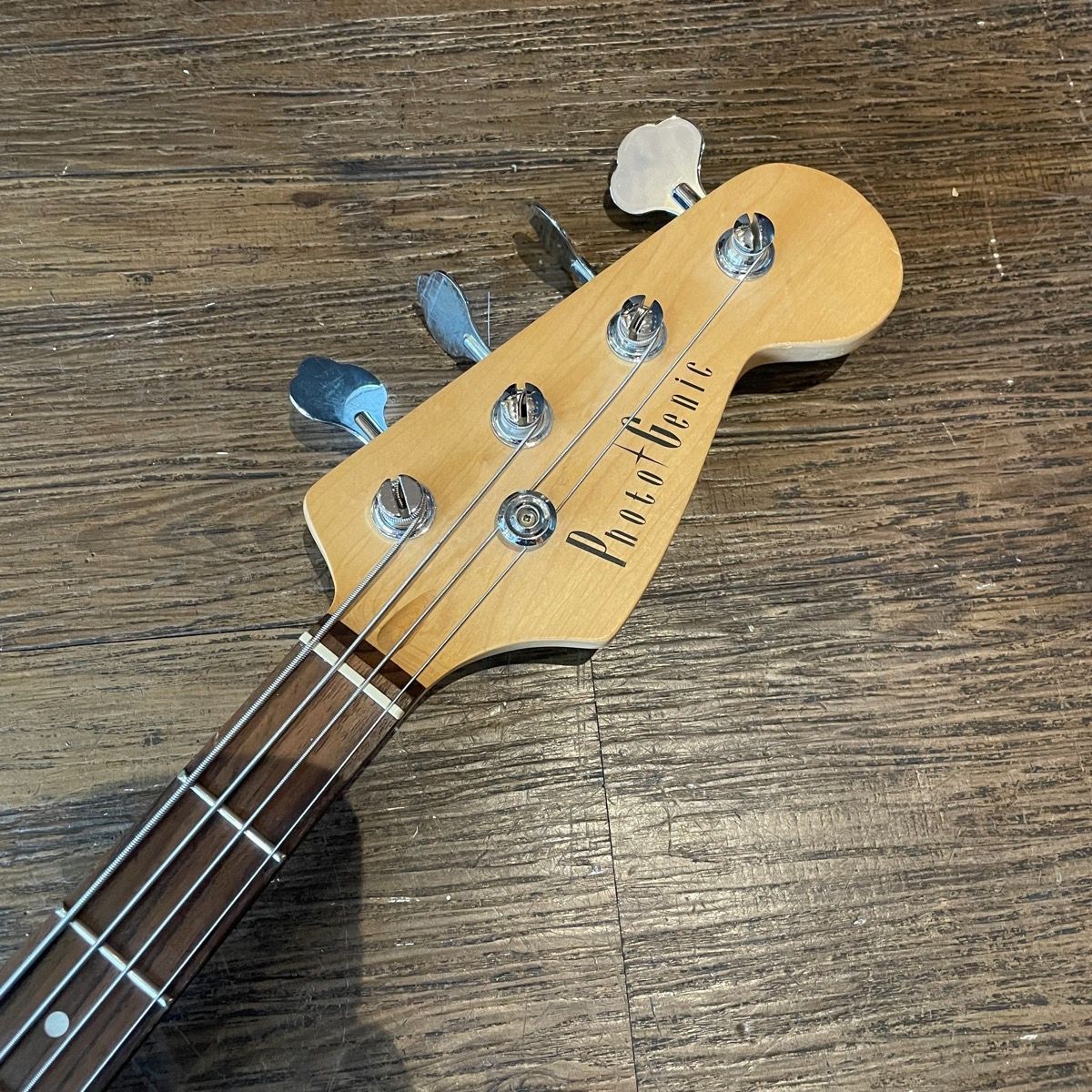 photogenic jb-240 bass guitar side view
