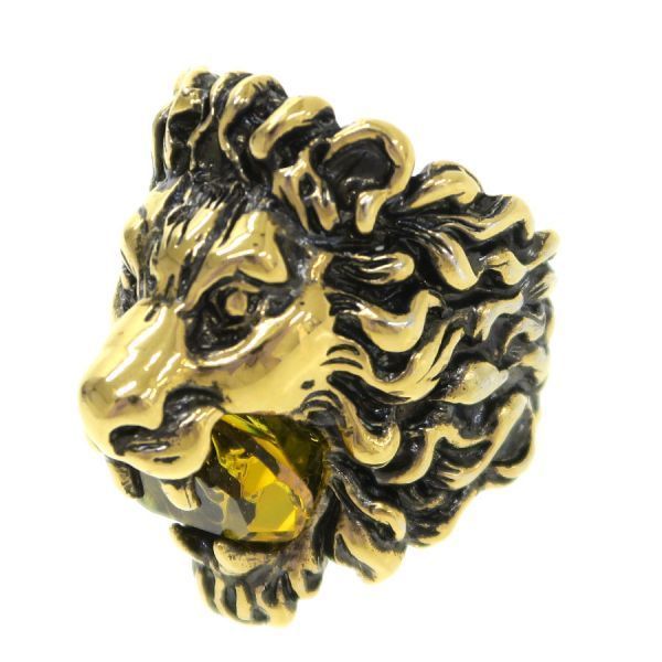 gucci ring front view