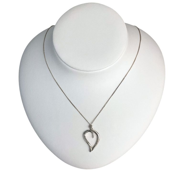 necklace accessories included