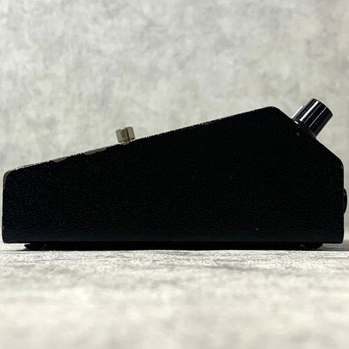 guitar effector rear view